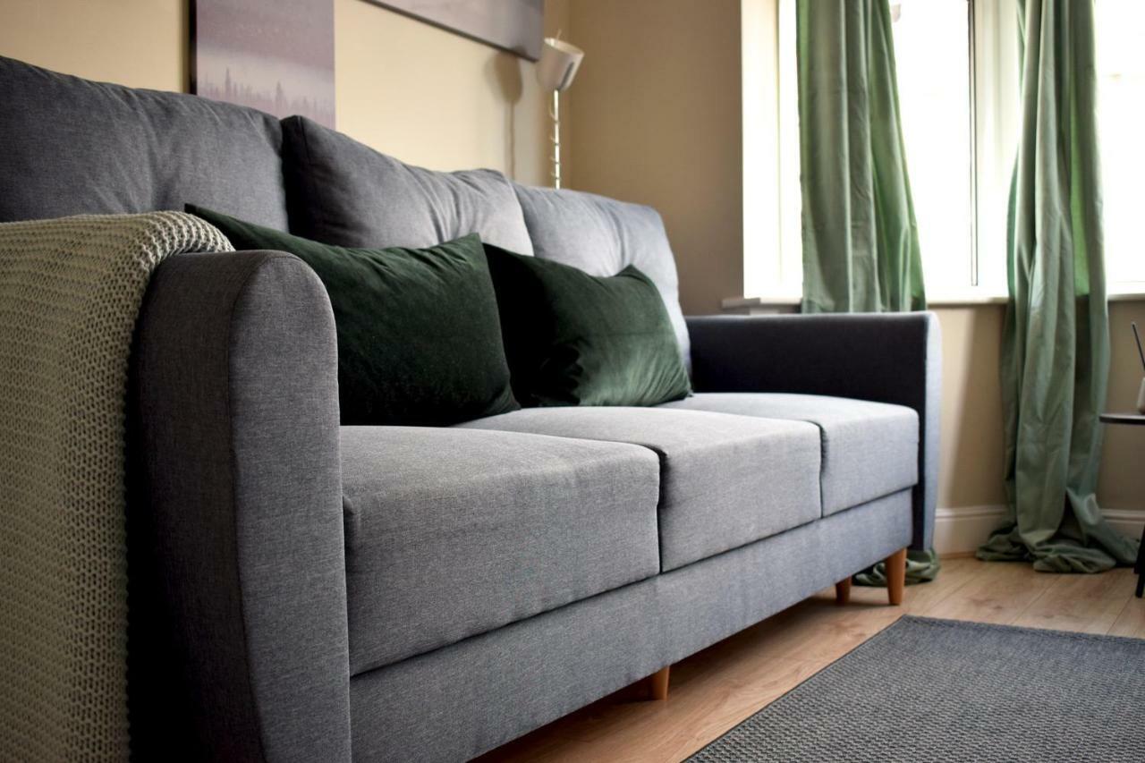 Charming Three Bed Home Near City Centre And Hospital サウサンプトン エクステリア 写真
